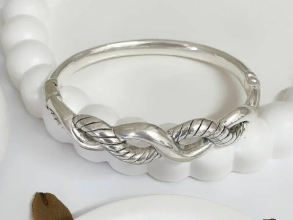 Pulseira de prata feminina: como escolher a ideal para cada estilo e ocasião